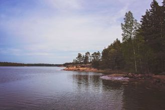Suomen kaunista saaristomaisemaa.
